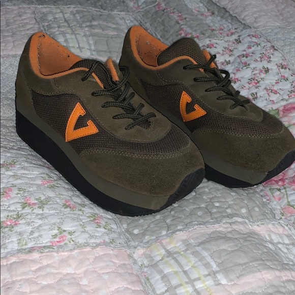 Volatile shoes near me Clearance